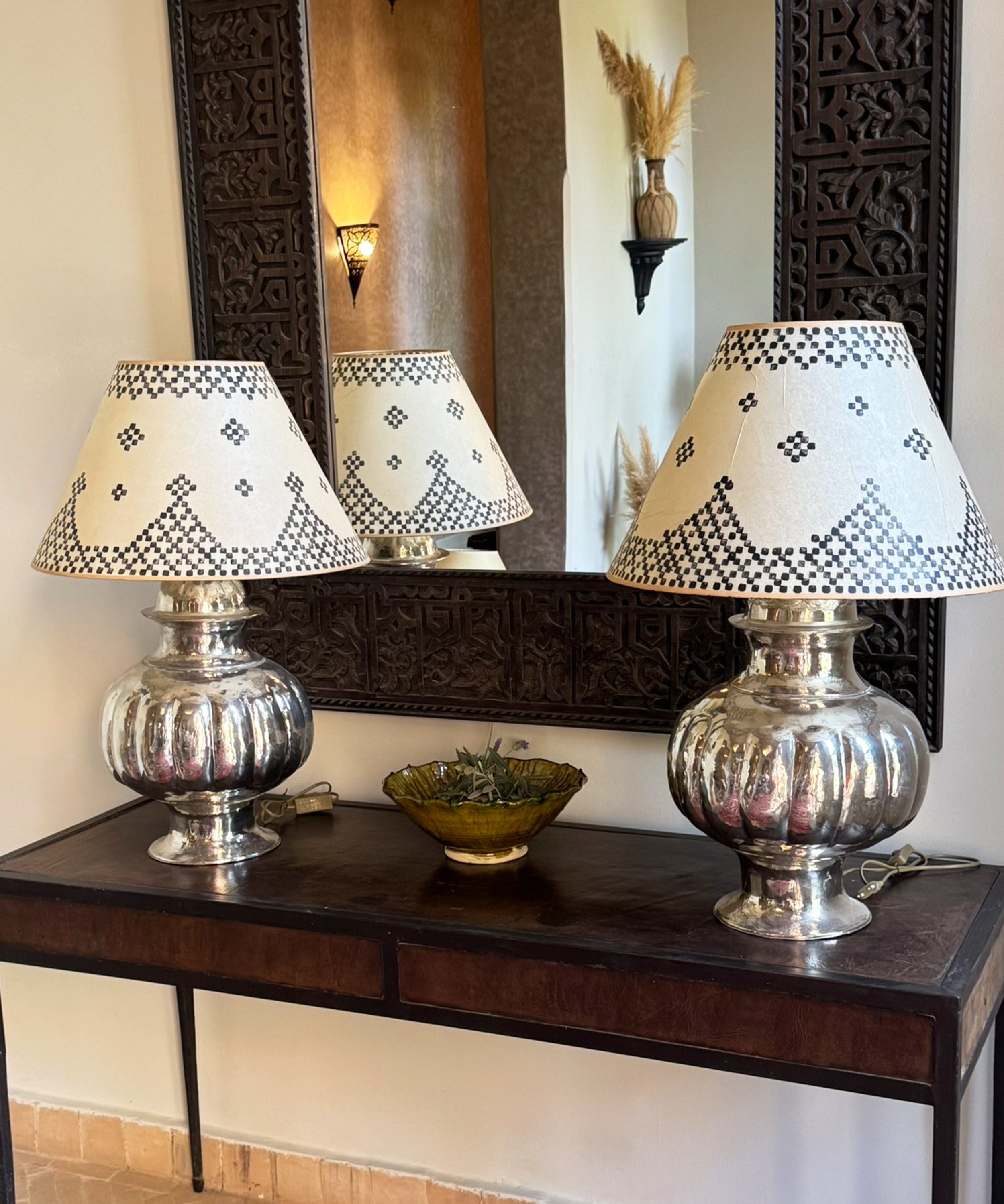 The chrome lampbases