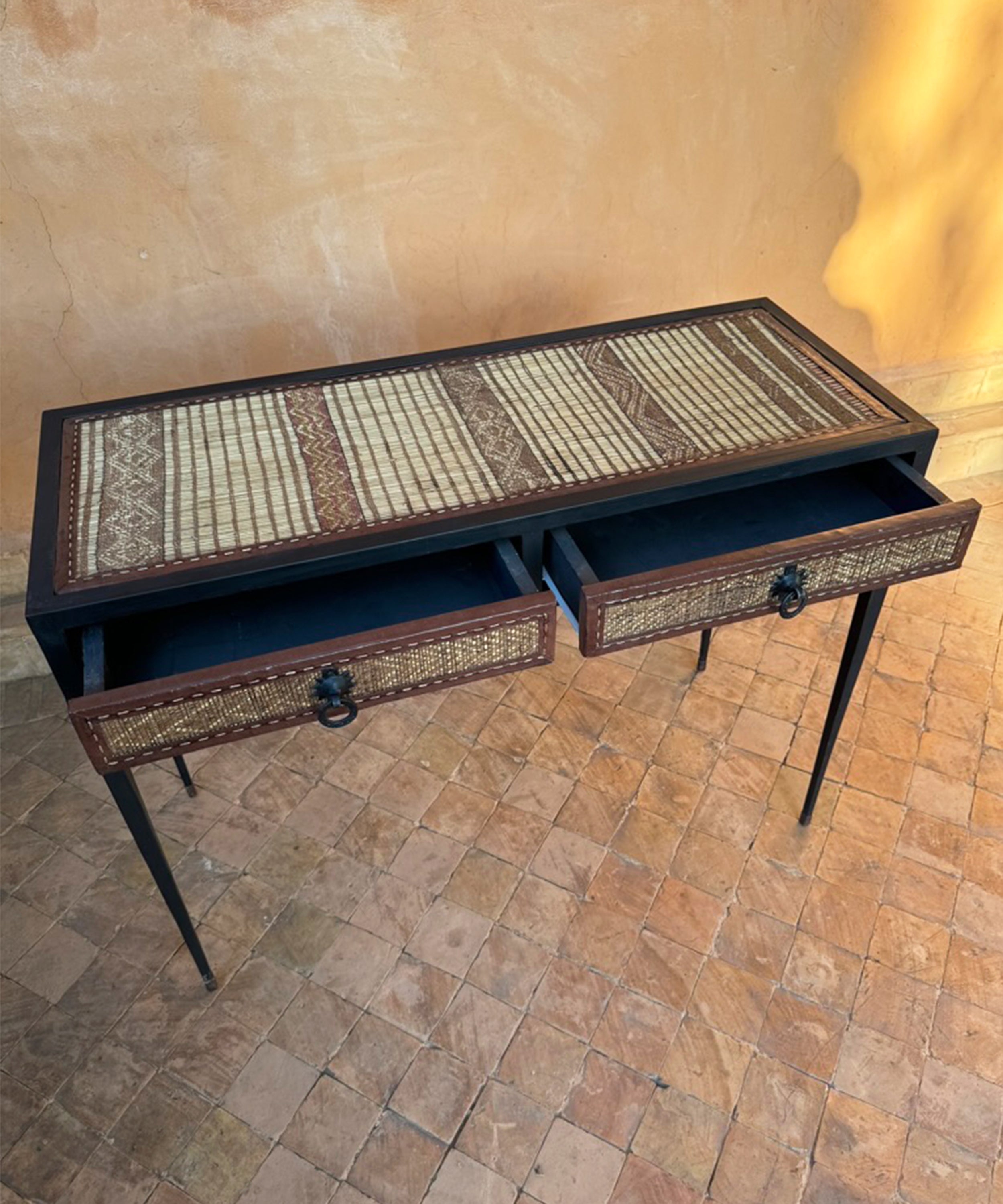 The grass matting console table