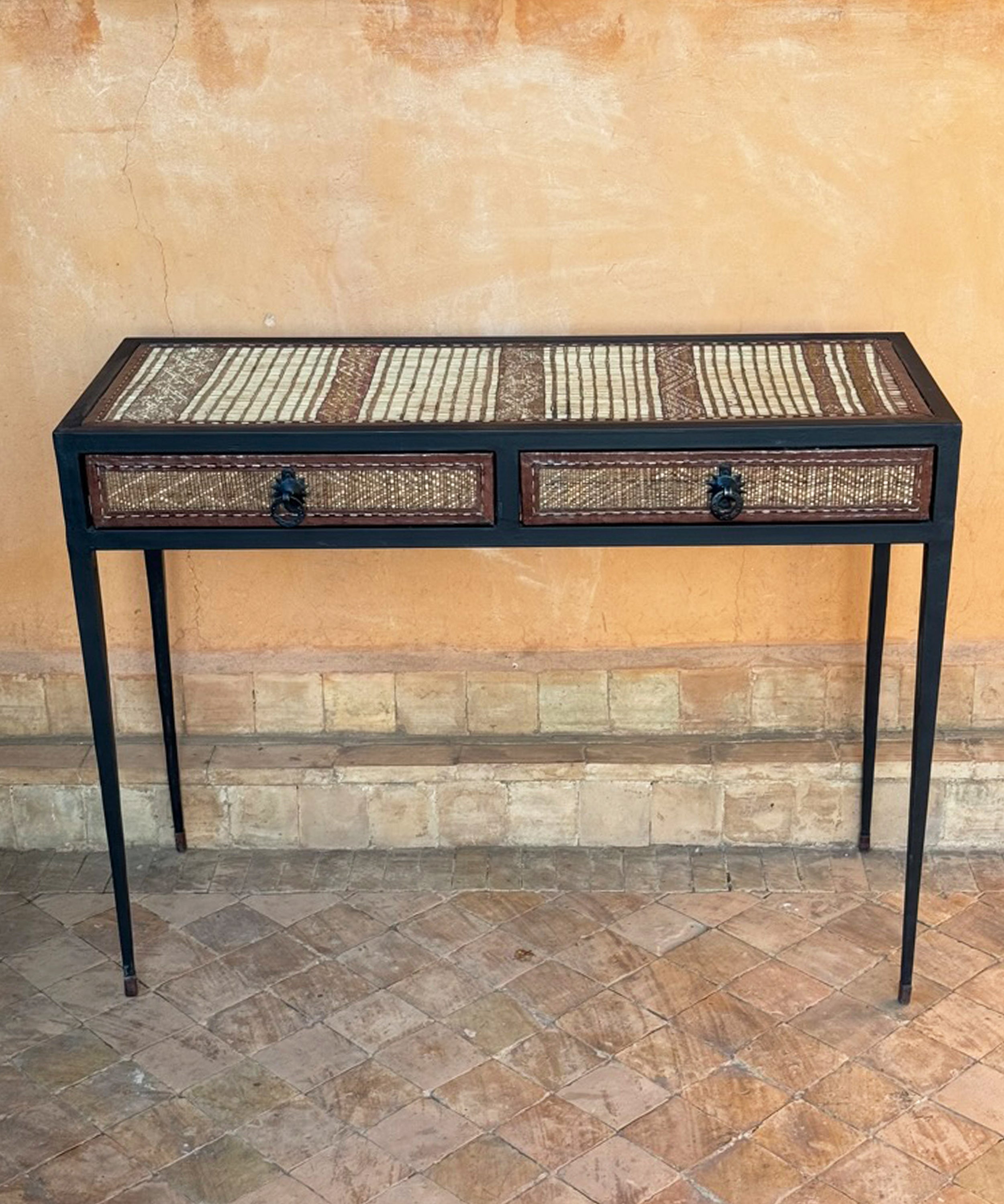 The grass matting console table