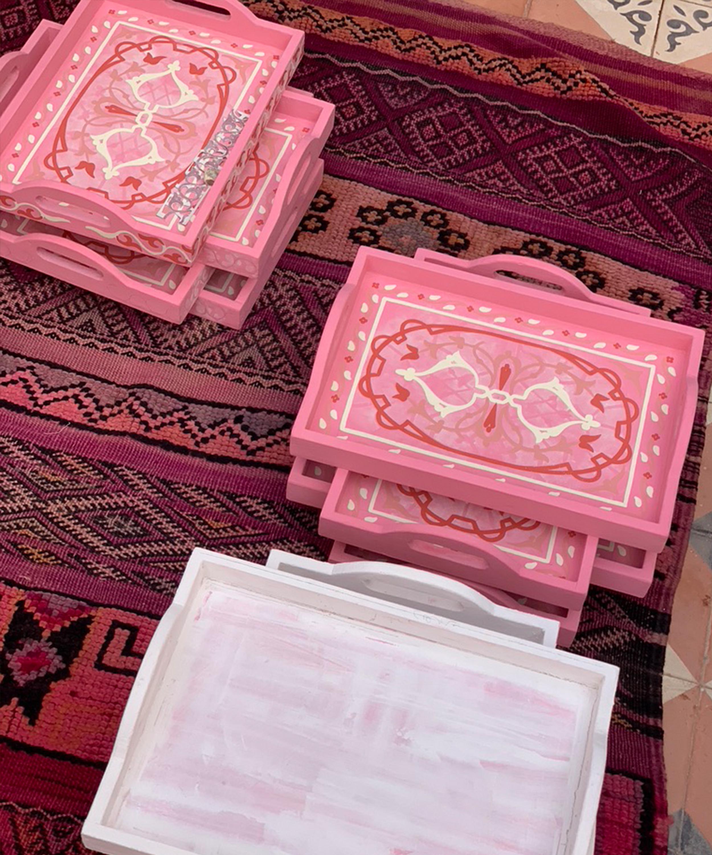 The pink majorelle tray